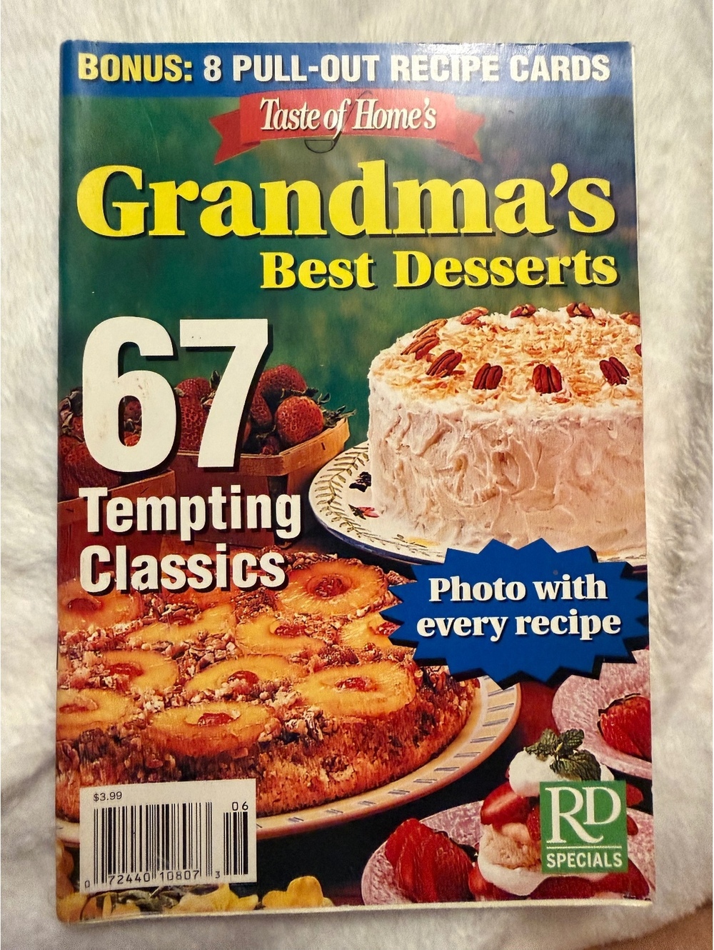 Taste of Home's Grandma's Best Desserts Magazine - 67 Tempting Classics